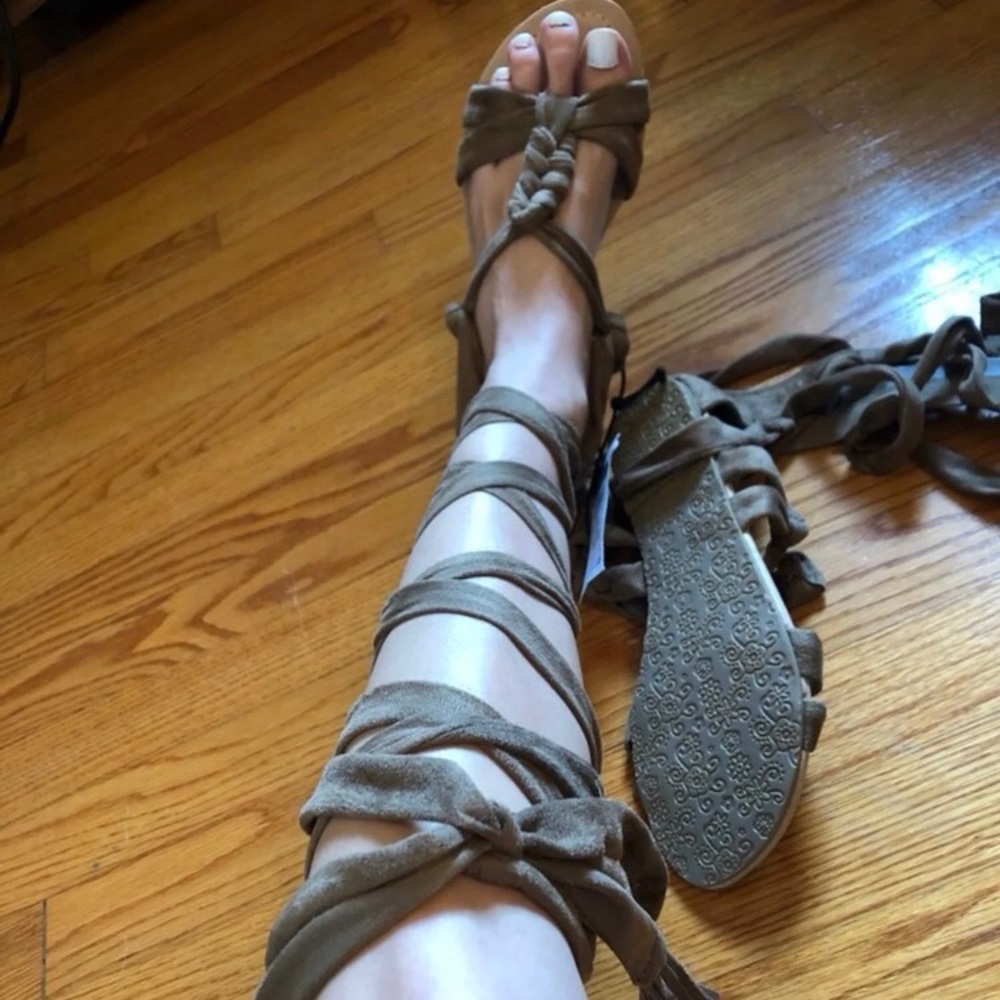 Brand new Pocahontas shoes